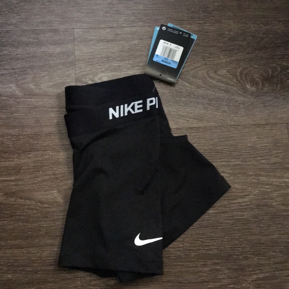Nike Pro drift medium women shorts